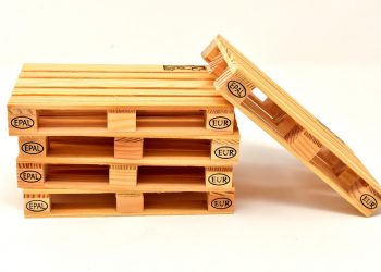 Regal aus Paletten bauen | Anleitung zum selber machen aus Europaletten