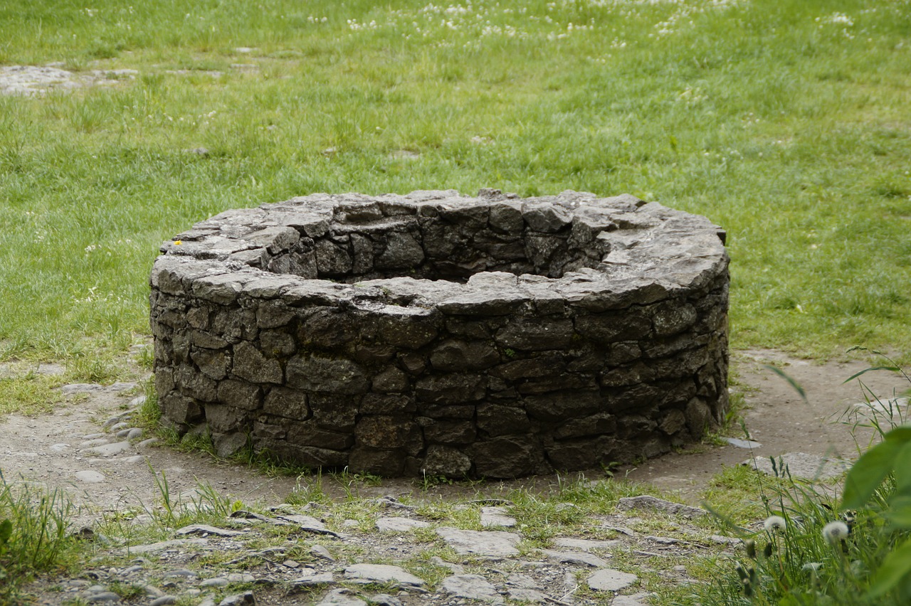 Brunnen Wiese Rasen