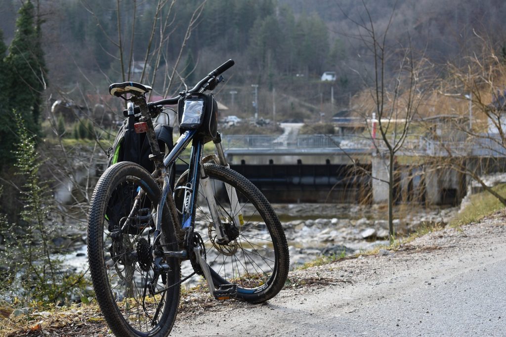 Mountainbike Fluss Tour