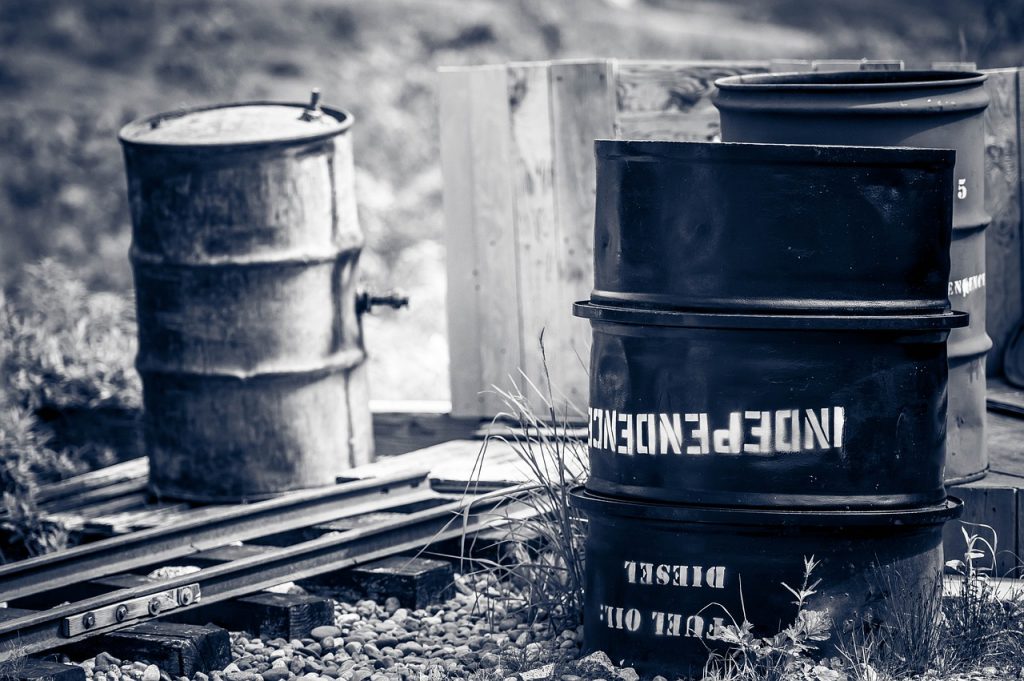 Fässer Flüssigkeiten Alt