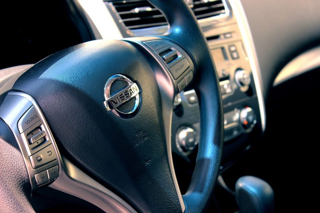 Nissan Lenkrad Interieur